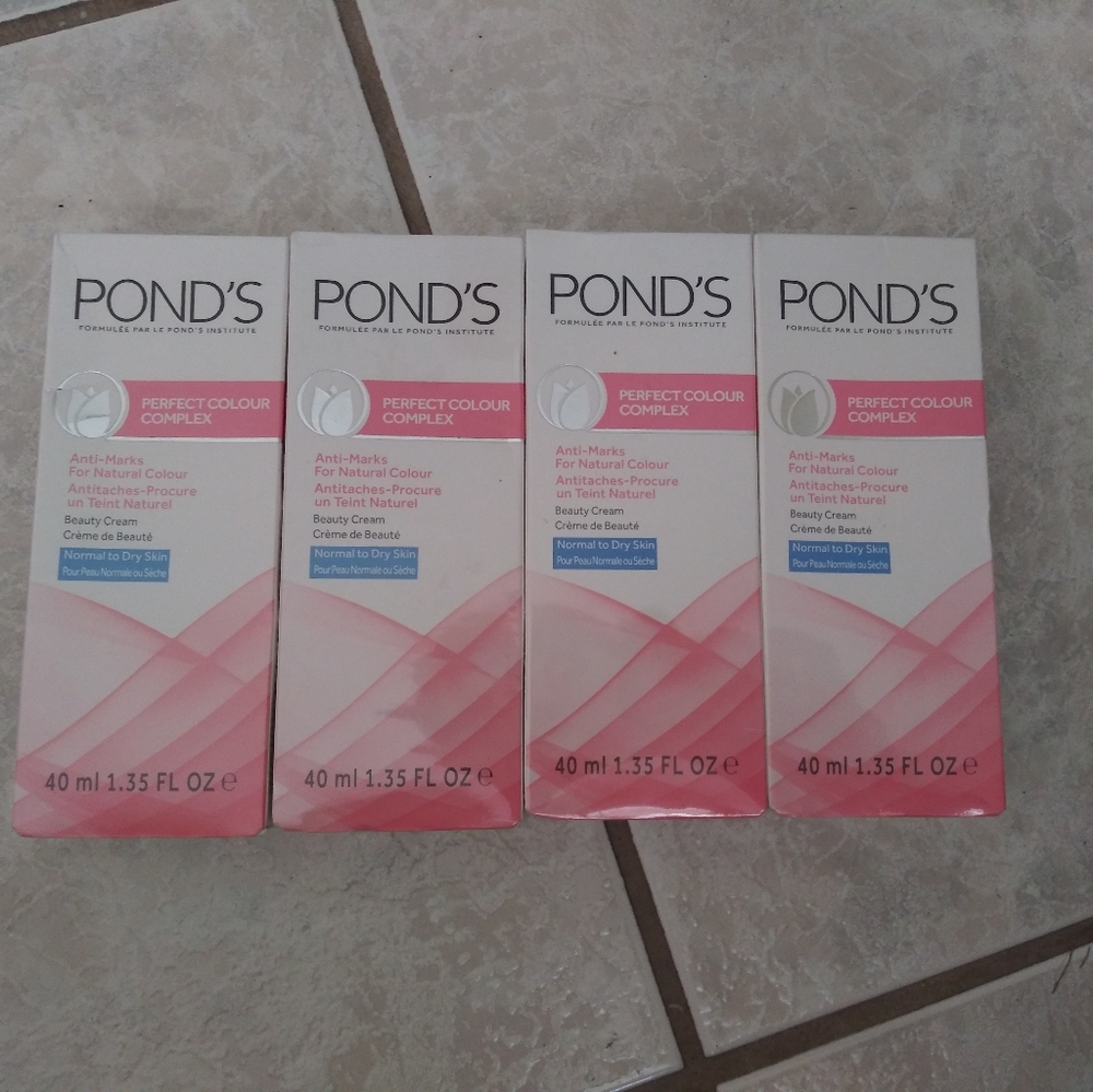 POND'S Perfect Colour Complex Anti-Marks